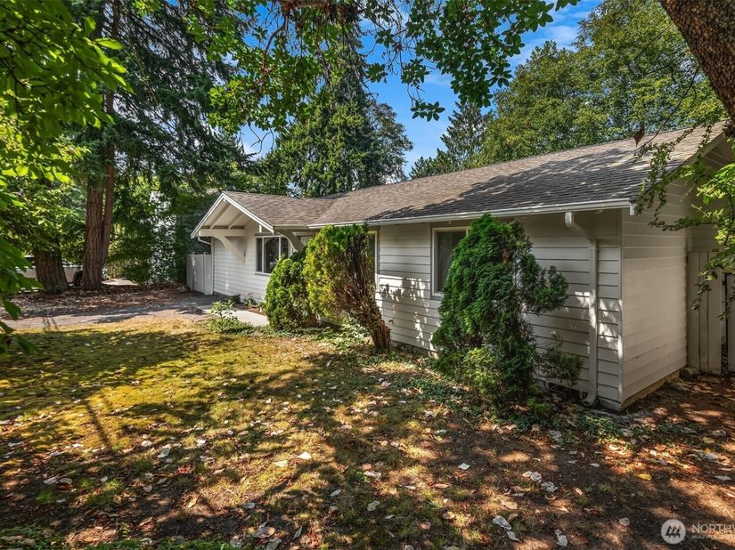 8012 NE 128th Street, Kirkland WA 98034