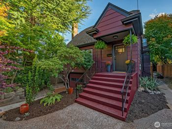 933 N 84TH Street
