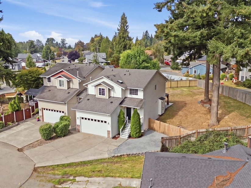 1603 94th Drive SE B, Lake Stevens WA 98258