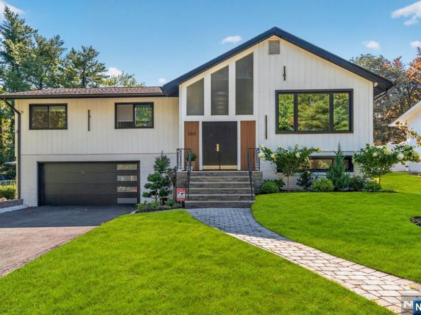 265 Westervelt Place, Englewood Cliffs NJ 07632