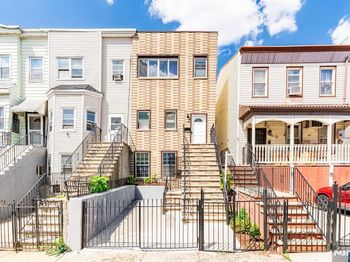 65 Baldwin Avenue