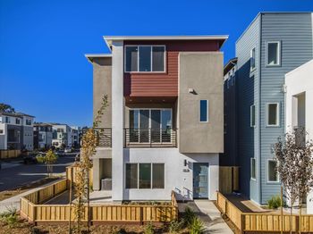 7021 Sunglow Terrace