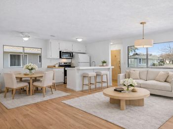 5577 Spinnaker Drive