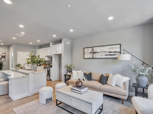 803 Maybeck Place, Hayward CA 94544