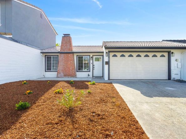 33169 Lake Oneida Street, Fremont CA 94555