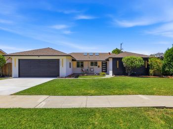 2905 Cambridge Drive