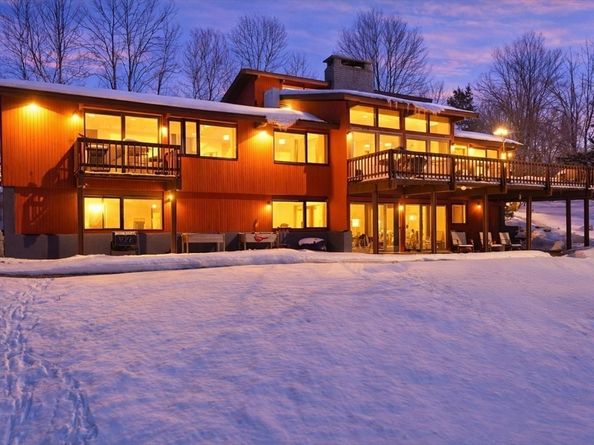 1023 North Woodstock Rd, Southbridge MA 01550