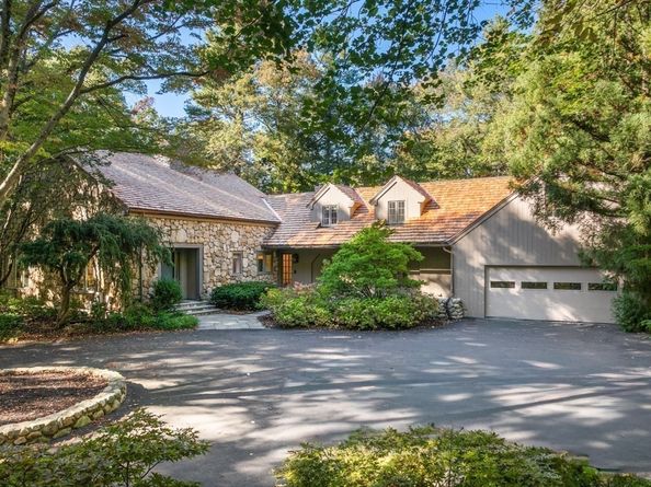 24 Trailside, Weston MA 02493