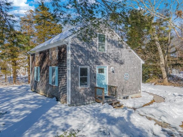 56 Acushnet Road, Mattapoisett MA 02739