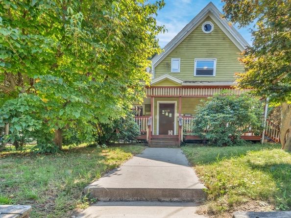 56 Park St, Hudson MA 01749