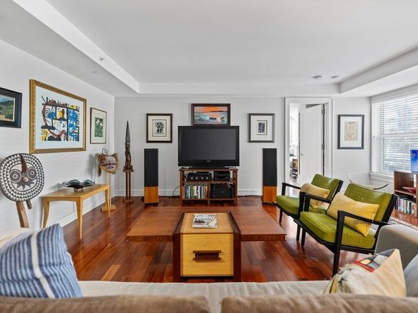 4 Battery Wharf 4302, Boston MA 02109