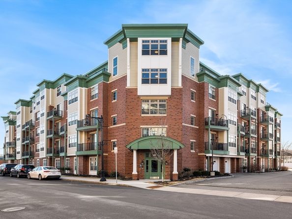 69 Foundry St 310, Wakefield MA 01880