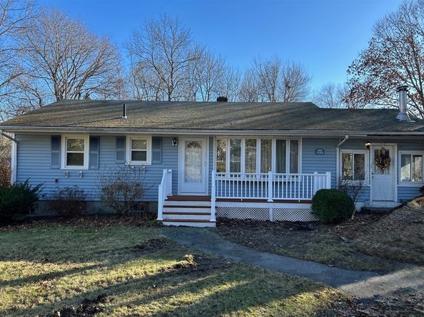 28 Bayberry Ln, Cohasset MA 02025