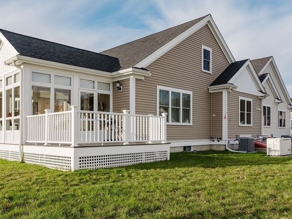 4 Sarahbeth Lane 1, Rochester MA 02770