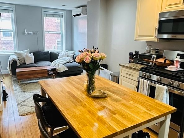 6 Baldwin Place, Boston MA 02113