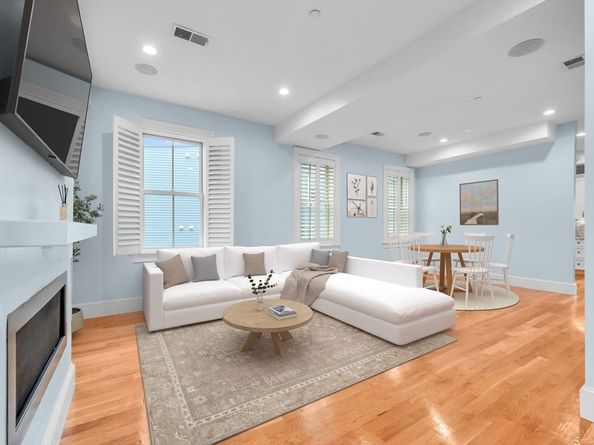 480 East 4th St 3, Boston MA 02127