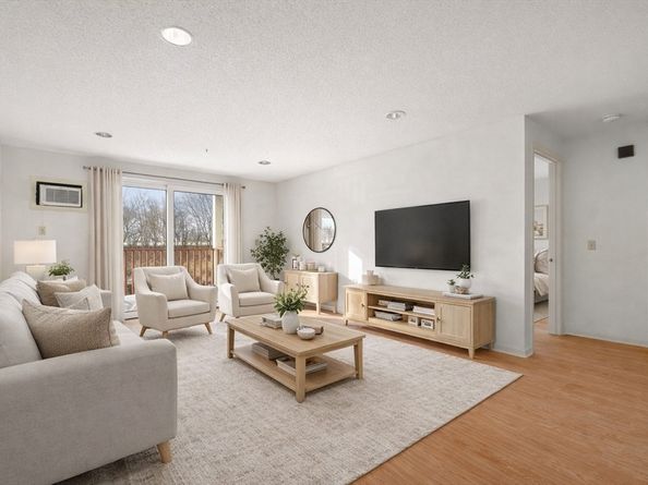 2 Ocean Ave 2K, Gloucester MA 01930