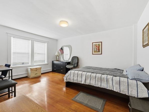 42 West Baltimore 18, Lynn MA 01902