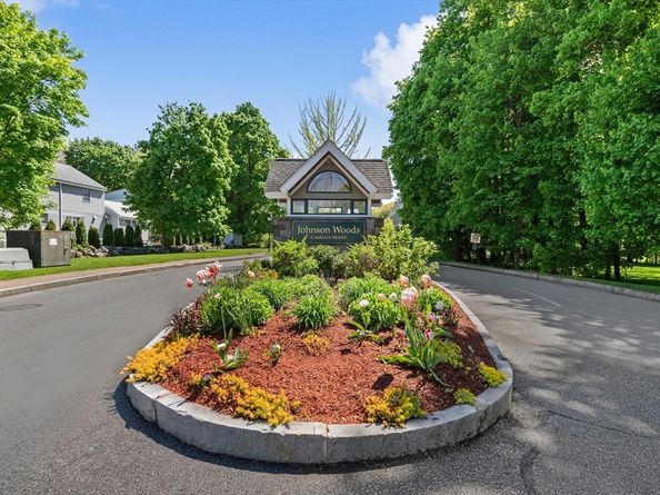 106 Johnson Woods Drive 106, Reading MA 01867
