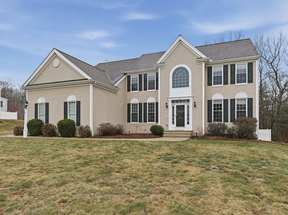 11 Howarth Drive, Upton MA 01568