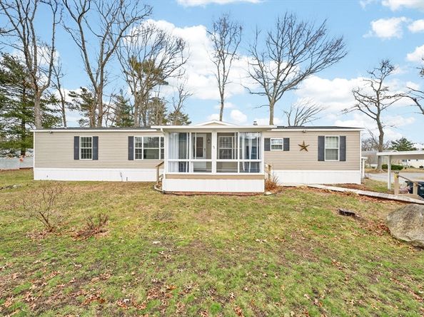 18 Timber Lane, Wareham MA 02576
