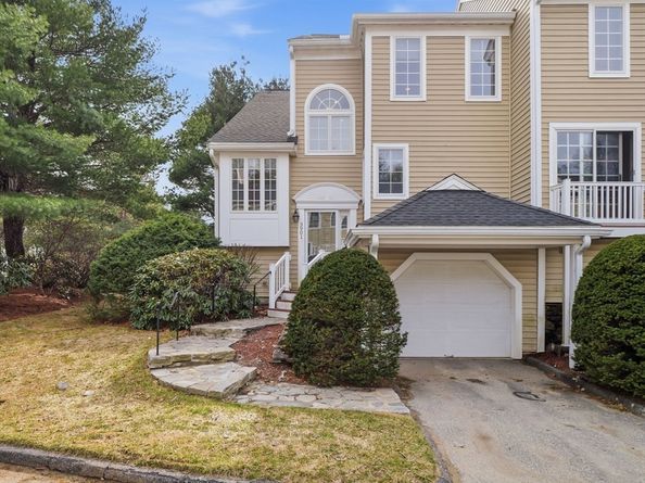 3901 Knightsbridge Close 3901, Worcester MA 01609