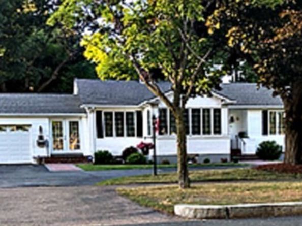 348 Lynn Fells Parkway, Saugus MA 01906