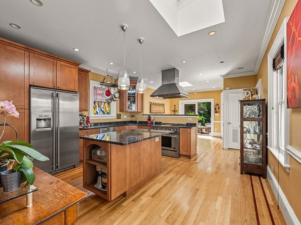 583 East Broadway, Boston MA 02127