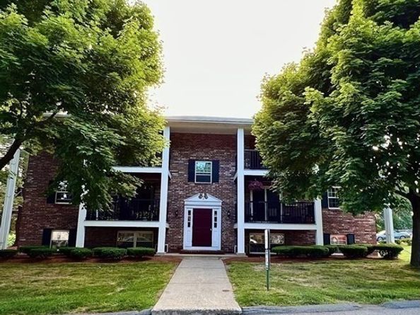 2 Walker Road 4, North Andover MA 01845