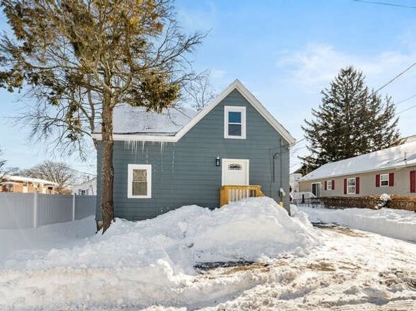 17 Lummus Ct, Lynn MA 01904