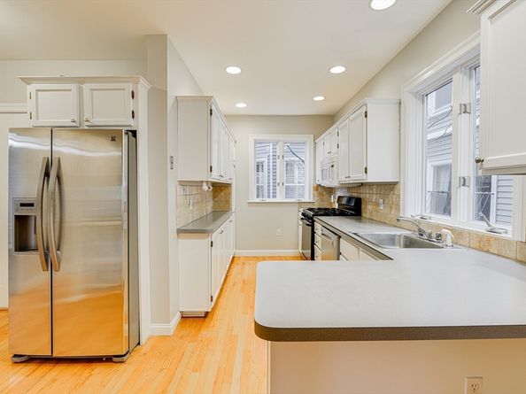 1431 Cambridge St 1, Cambridge MA 02139