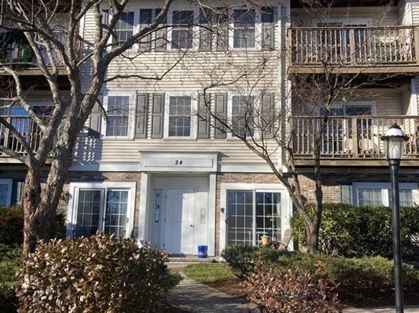 24 Forge Pond H, Canton MA 02021