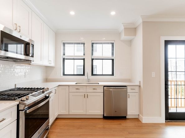 285 Lamartine St 2, Boston MA 02120