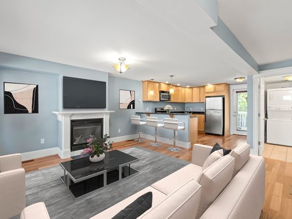 45 Ward St 45, Boston MA 02127