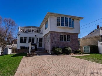 21 Sewall Ave