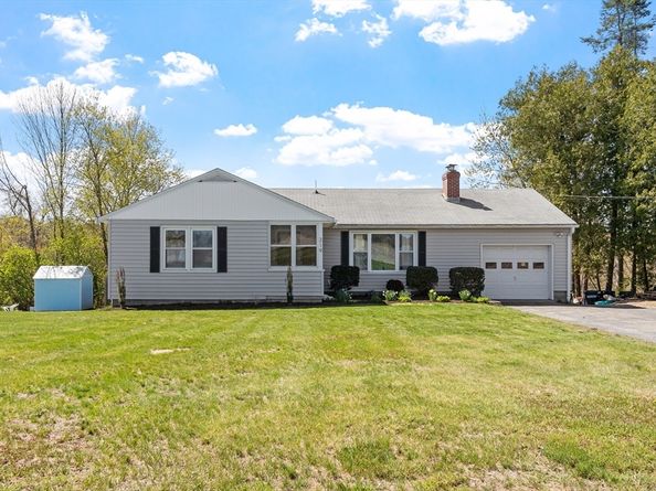 319 Chase Road, Lunenburg MA 01462