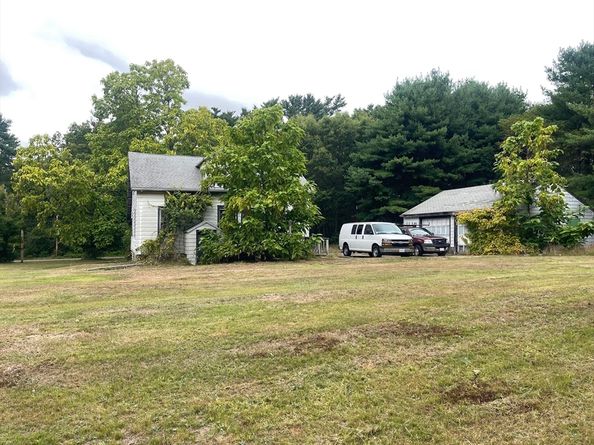 23 Taunton Street, Lakeville MA 02347