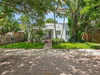 2511 Tequesta Ln