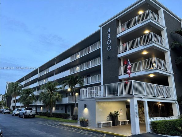 4800 Hillcrest Ln 408, Hollywood FL 33021