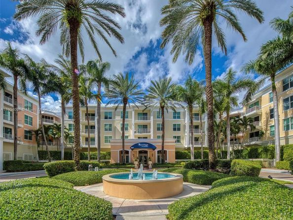 802 W Windward Way 411, Lantana FL 33462