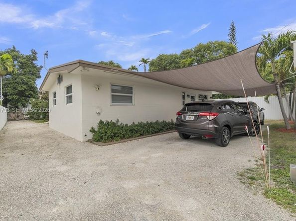 3655 SW 17th St, Miami FL 33145