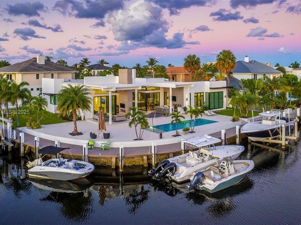 3701 NE 26th Ave, Lighthouse Point FL 33064