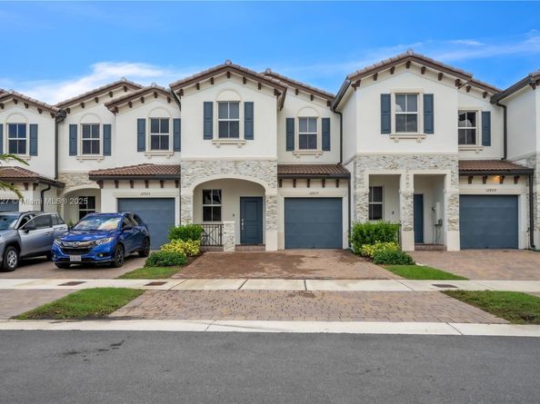 12917 NW 23rd Pl, Miami FL 33167