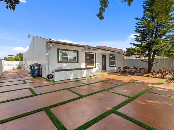 12961 SW 50th Ln, Miami FL 33175
