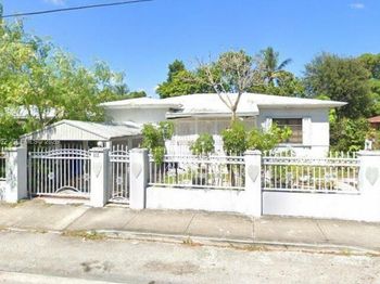 111 NW 52nd St