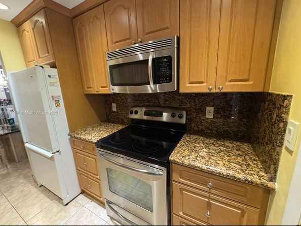 11685 Canal Dr 303, North Miami FL 33181