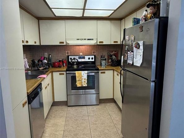 9015 SW 125th Ave N204, Miami FL 33186