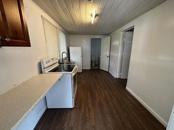 301 FLEMING Avenue FL 33463