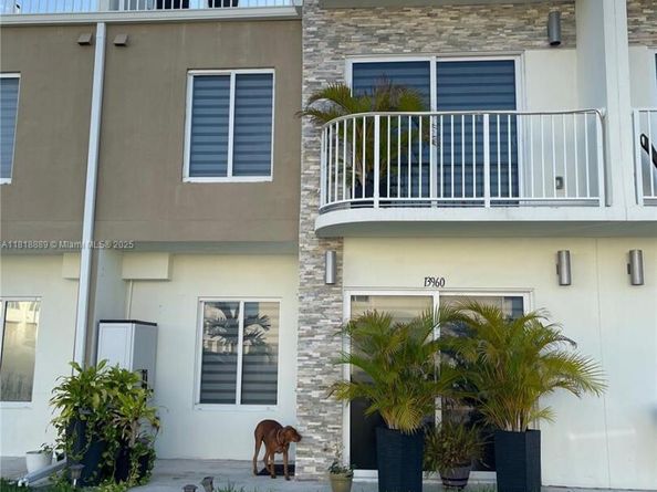 13960 SW 258th Ter, Homestead FL 33032