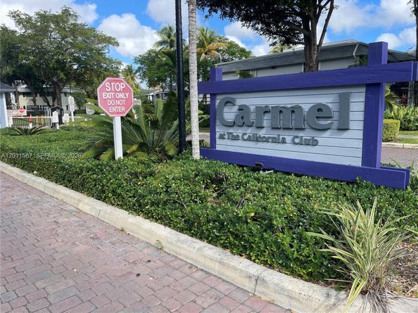 911 NE 199th St 10214, Miami FL 33179